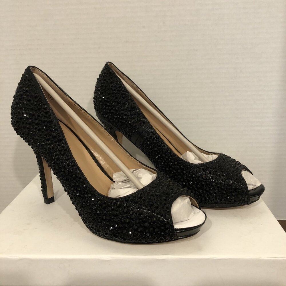 Valiant PATSY in Black Heels Size 7